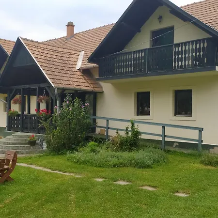 Bed & Breakfast Panzio-kemping